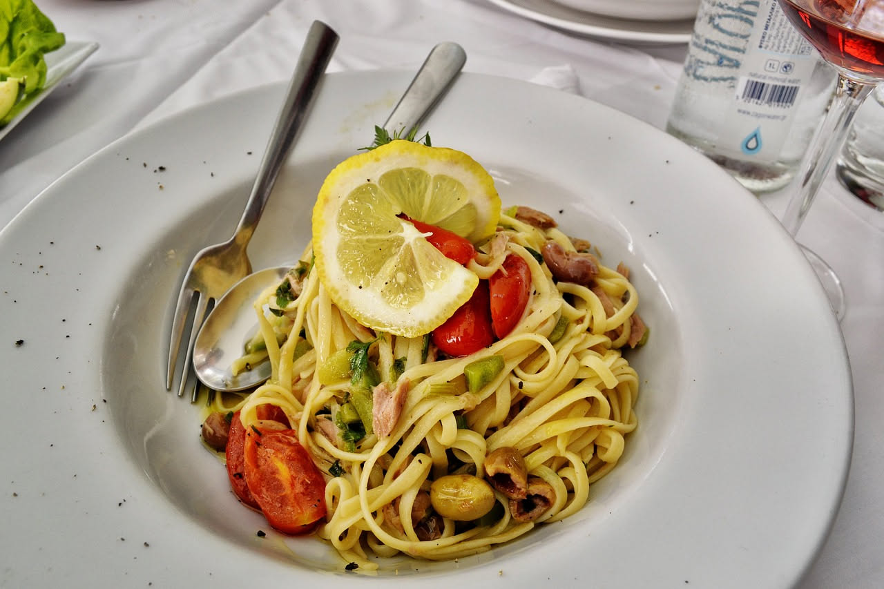 Pasta col tonno: il segreto potrebbe essere togliere, non aggiungere