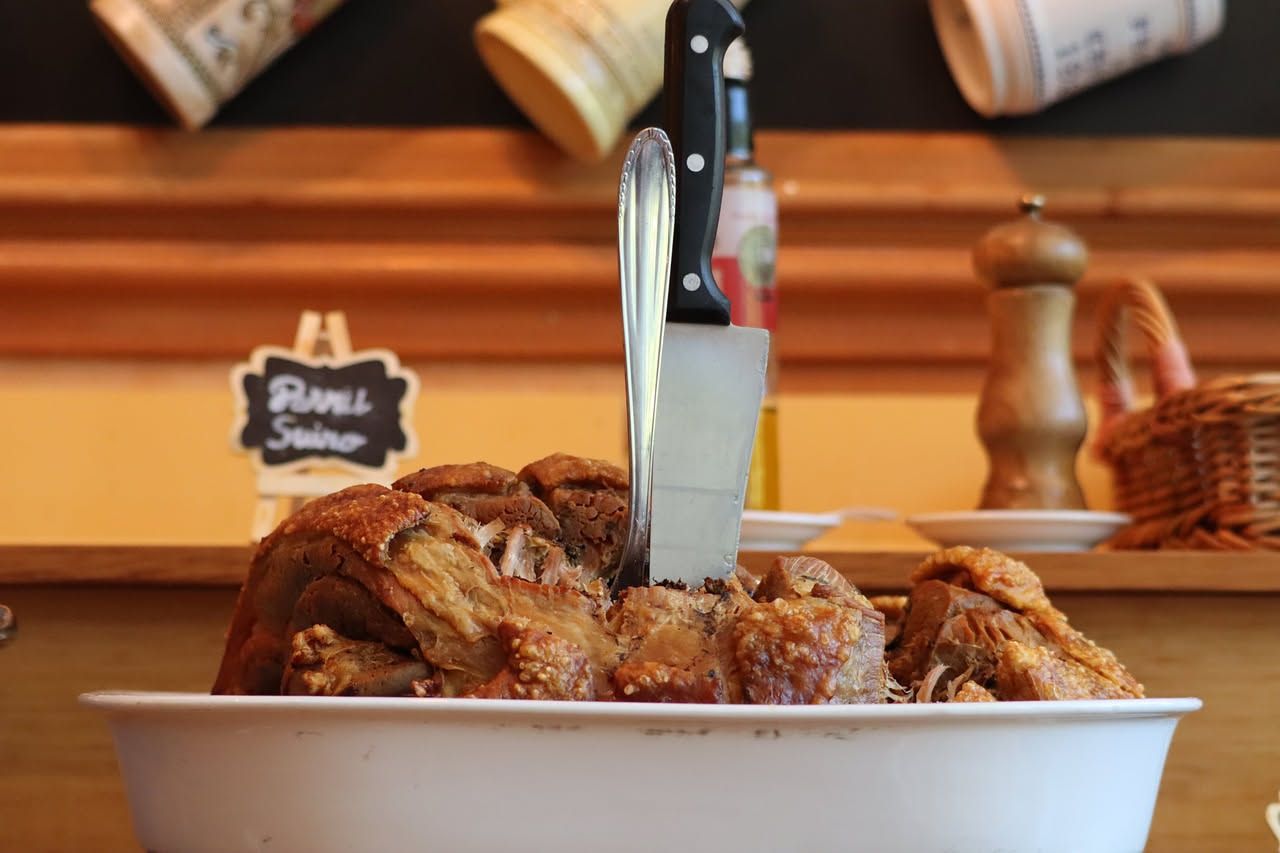 Porchetta Modenese: maialino croccante e succulento che nutre senza appesantire